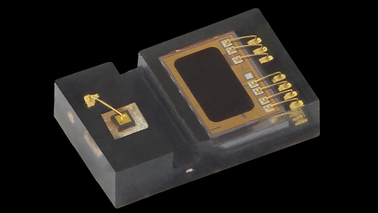 The VCNL36825T integrates a proximity sensor (PS), and a VCSEL into one small package The VCNL36825T integrates a proximity sensor (PS), and a VCSEL into one small package